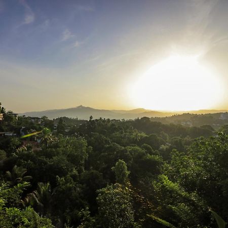 Cielo Residence แคนดี้ ภายนอก รูปภาพ